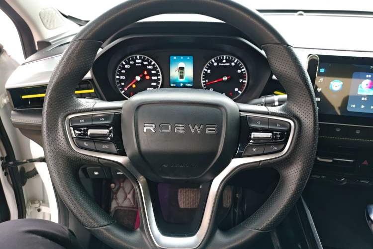 Used Roewe i5 2021 1.5L CVT Black Gold Edition Steering Wheel