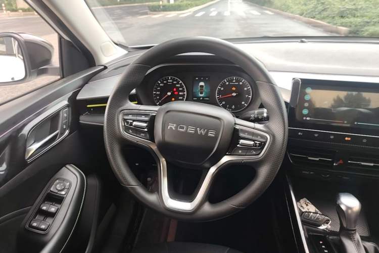 Used Roewe i5 2021 1.5L CVT Black Gold Edition Steering Wheel