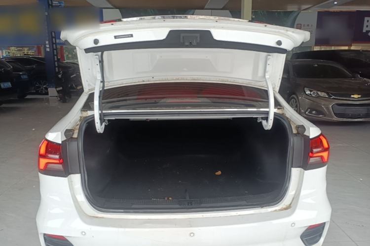 Used Roewe i5 2021 Revised Version 1.5L CVT Diamond Edition Trunk