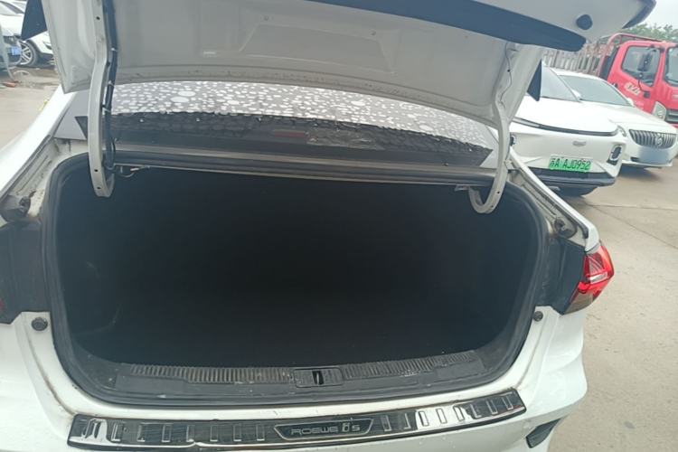 Used Roewe i5 2021 1.5L CVT Starry Edition Trunk