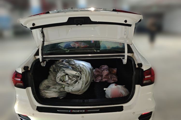 Used Roewe i5 2021 1.5L CVT Diamond Edition Trunk