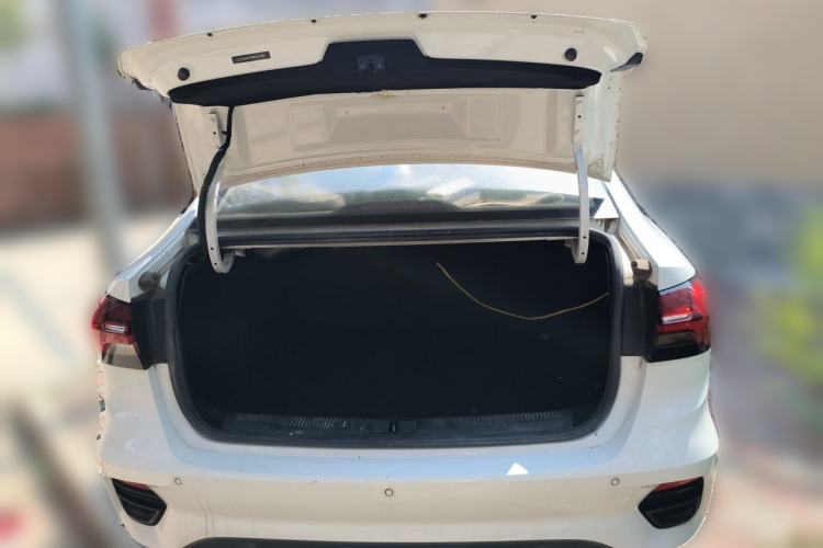Used Roewe i5 2021 1.5L CVT Platinum Edition Trunk