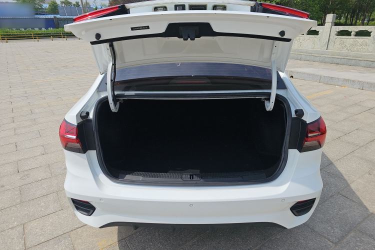 Used Roewe i5 2021 1.5L CVT Platinum Edition Trunk