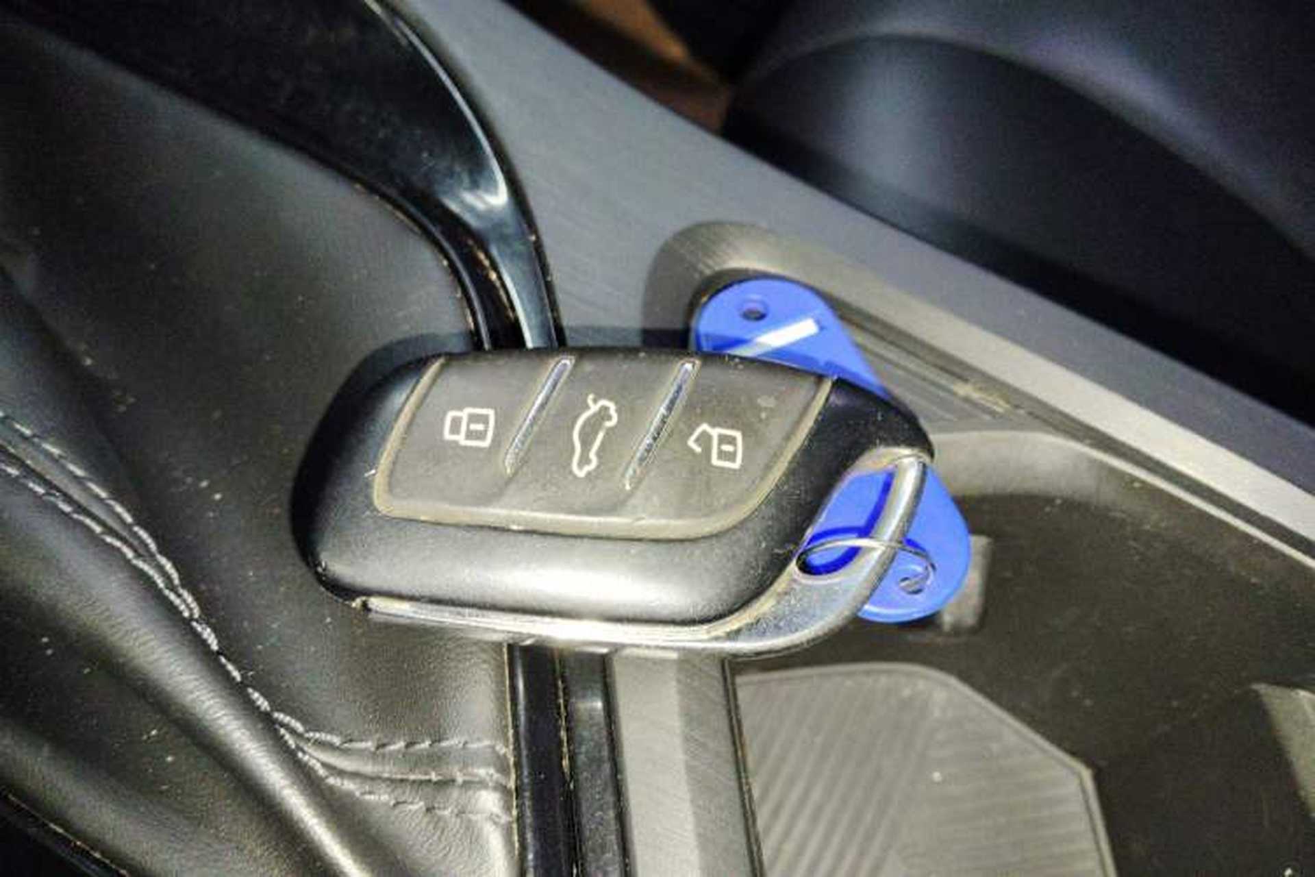 Used Roewe i5 2021 Revised 1.5L CVT Starry Edition Vehicle Key