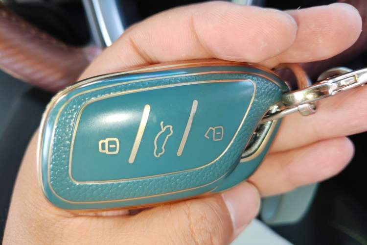 Used Roewe i5 2021 1.5L CVT Diamond Edition Vehicle Key