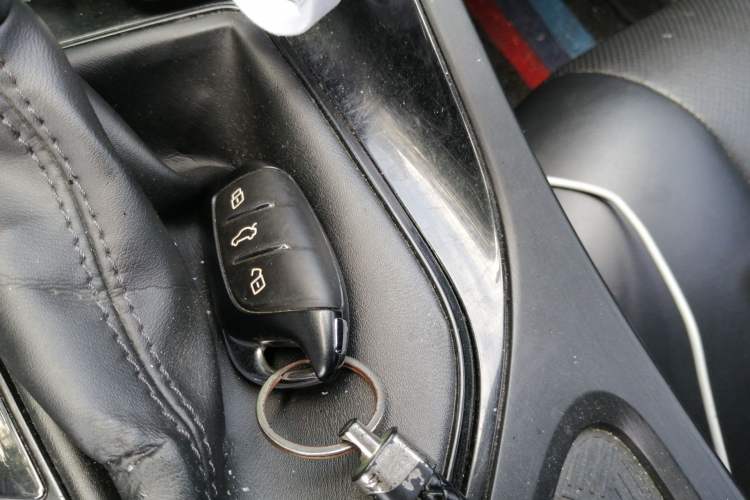Used Roewe i5 2021 Revised Version 1.5L CVT Diamond Edition Vehicle Key