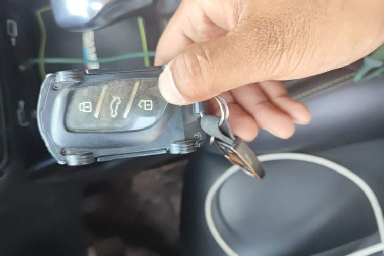 Used Roewe i5 2021 1.5L CVT Assurance Edition Vehicle Key