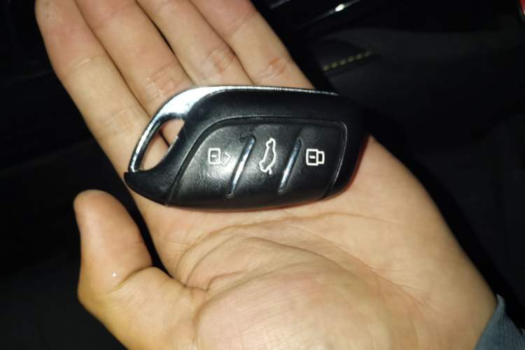 Used Roewe i5 2021 1.5L CVT Starry Edition Vehicle Key