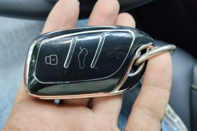 Used Roewe i5 2021 Revised Version 1.5L CVT Diamond Edition Vehicle Key