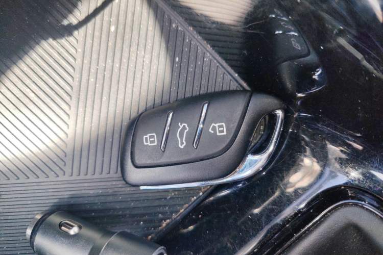 Used Roewe i5 2021 1.5L CVT Diamond Edition Vehicle Key