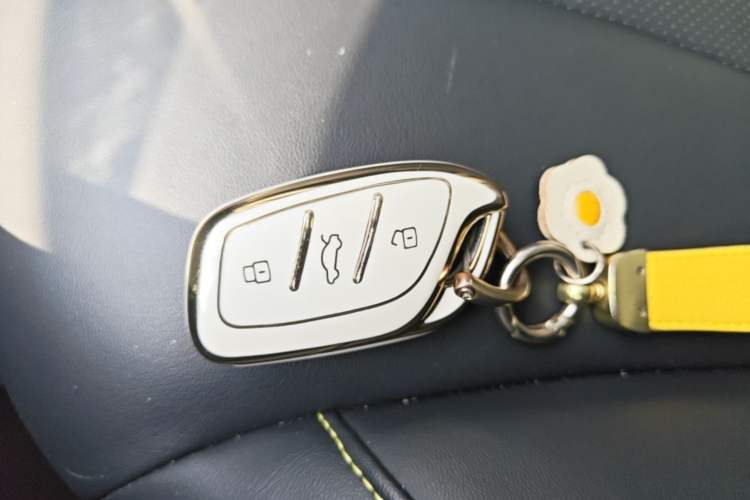 Used Roewe i5 2021 Revised Version 1.5L CVT Diamond Edition Vehicle Key
