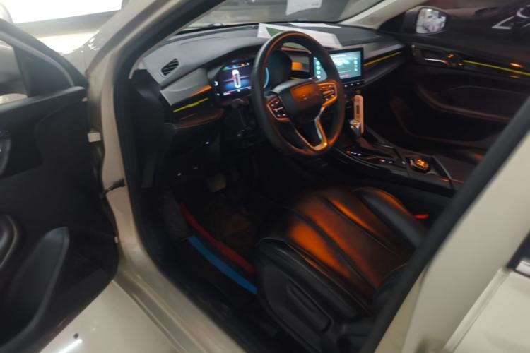 Used Roewe i5 2021 1.5L CVT Diamond Edition Driver Seat