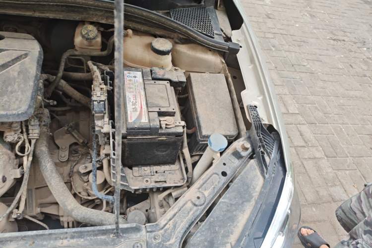Used Roewe i5 2021 1.5L CVT Diamond Edition Engine Bay Left