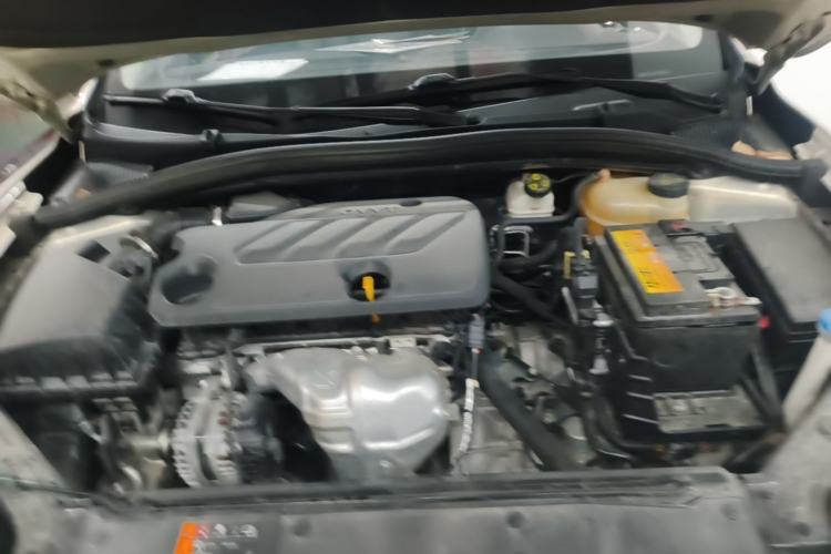 Used Roewe i5 2021 1.5L CVT Diamond Edition Engine Bay