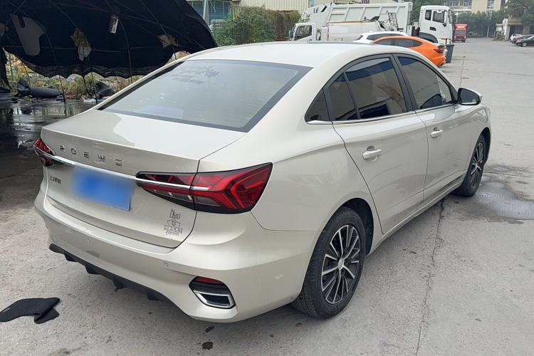 Used Roewe i5 2021 1.5L Manual Diamond Edition Exterior 3