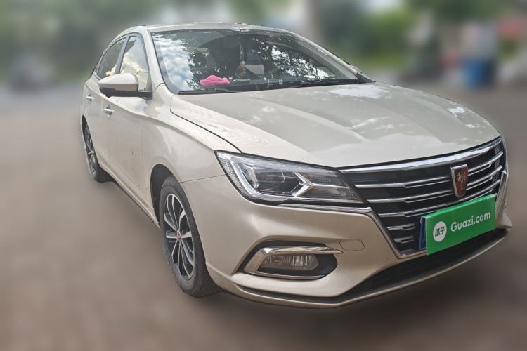 Used Roewe i5 2021 1.5L CVT Diamond Edition Front Right 45 Deg