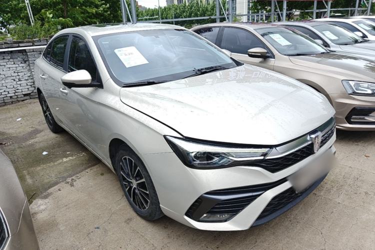Used Roewe i5 2021 1.5L CVT Diamond Edition Front Right 45 Deg