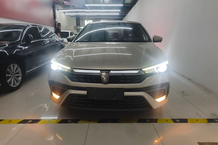Used Roewe i5 2021 1.5L CVT Diamond Edition Front