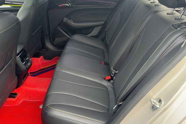 Used Roewe i5 2021 1.5L Manual Diamond Edition Interior 1