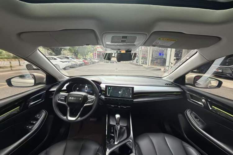 Used Roewe i5 2021 1.5L CVT Diamond Edition Interior 1