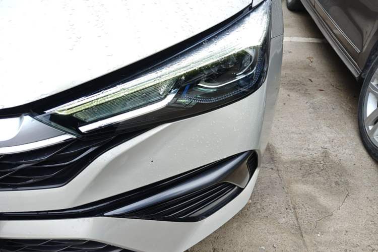 Used Roewe i5 2021 1.5L CVT Diamond Edition Left Front Headlight