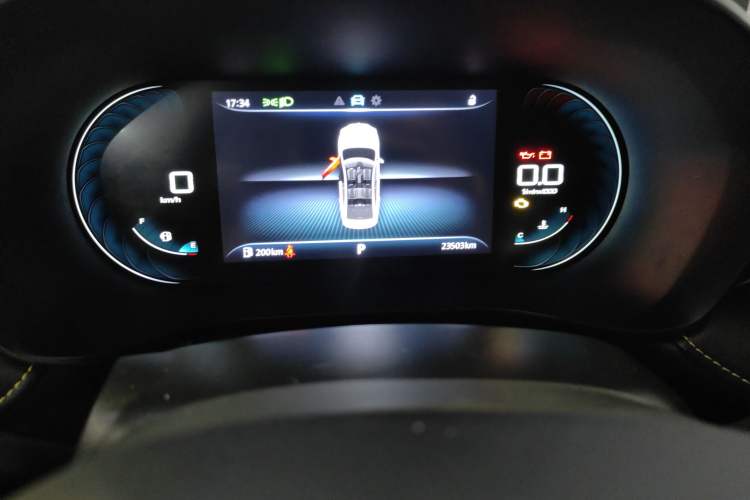 Used Roewe i5 2021 1.5L CVT Diamond Edition Odometer Close Up