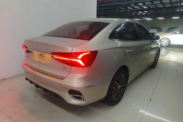Used Roewe i5 2021 1.5L CVT Diamond Edition Rear Right 45 Deg