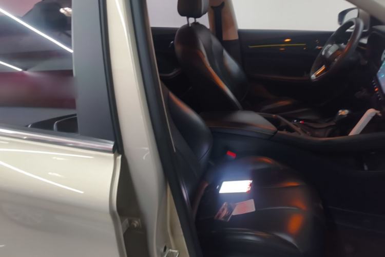 Used Roewe i5 2021 1.5L CVT Diamond Edition Right Front Seat