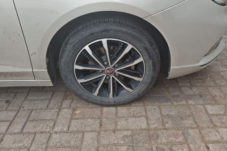 Used Roewe i5 2021 1.5L CVT Diamond Edition Right Front Wheel Hub