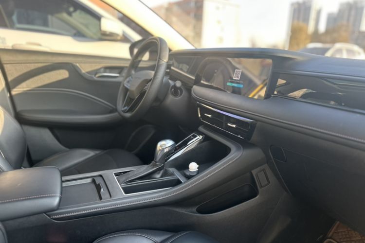 Used Roewe i5 2023 1.5L CVT Flagship Edition Audio And AC Panel