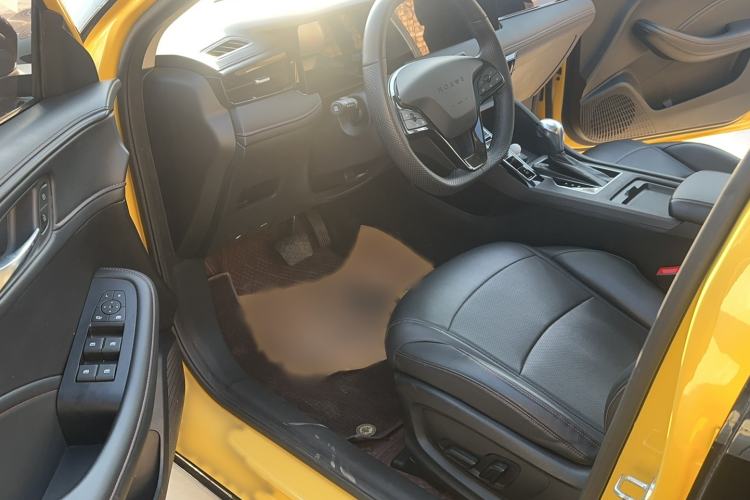 Used Roewe i5 2023 1.5L CVT Flagship Edition Left Front Seat