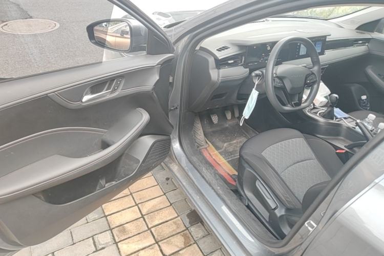 Used Roewe i5 2023 1.5L Manual Comfort Edition Driver Seat