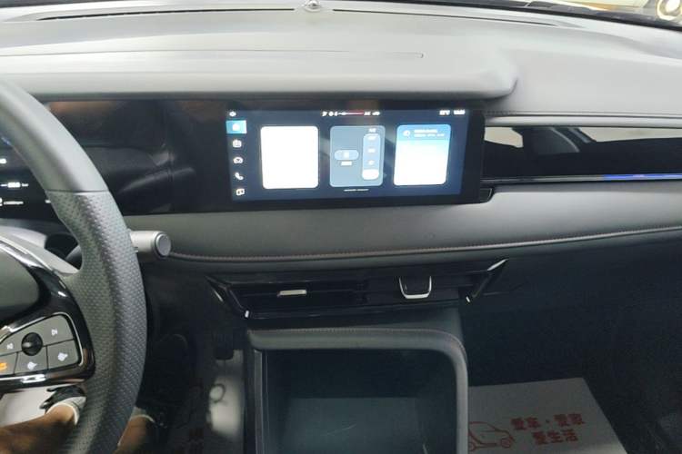 Used Roewe i5 2023 1.5L Manual Comfort Edition Audio And AC Panel