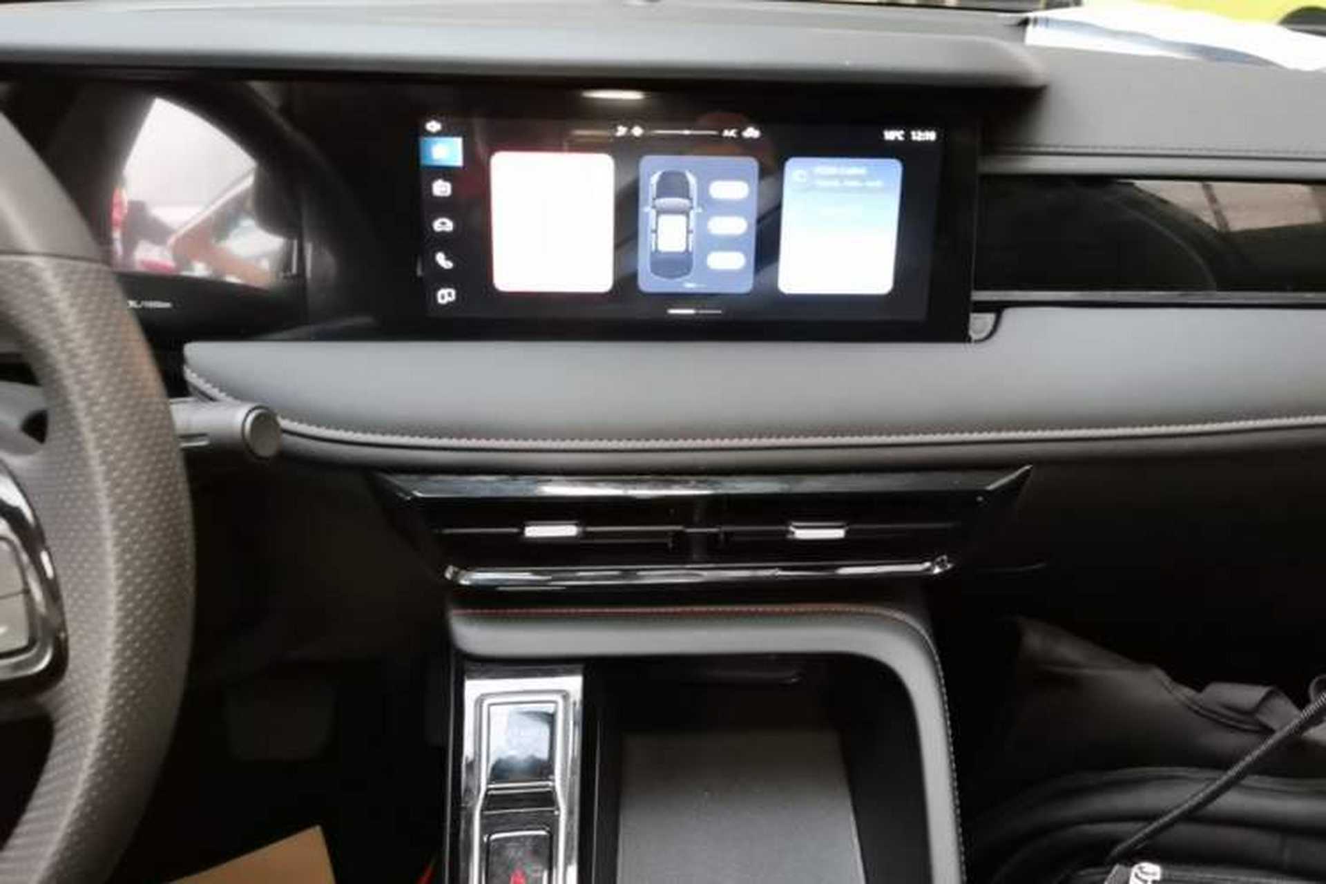 Used Roewe i5 2023 1.5L CVT Luxury Edition Audio And AC Panel