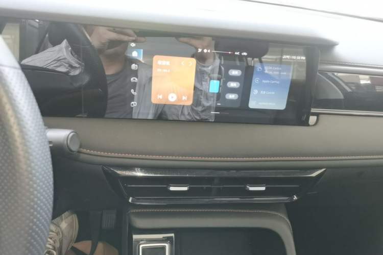 Used Roewe i5 2023 1.5L CVT Luxury Edition Audio And AC Panel