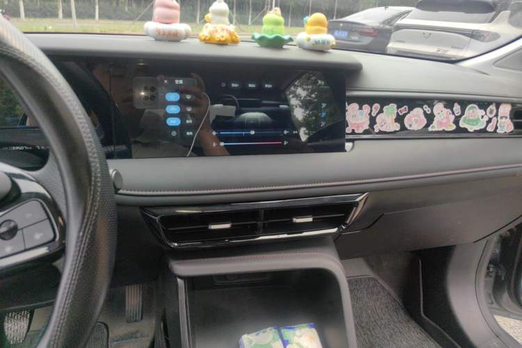 Used Roewe i5 2023 1.5L Manual Comfort Edition Audio And AC Panel