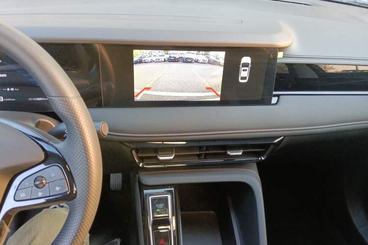 Used Roewe i5 2023 1.5L CVT Luxury Edition Audio And AC Panel