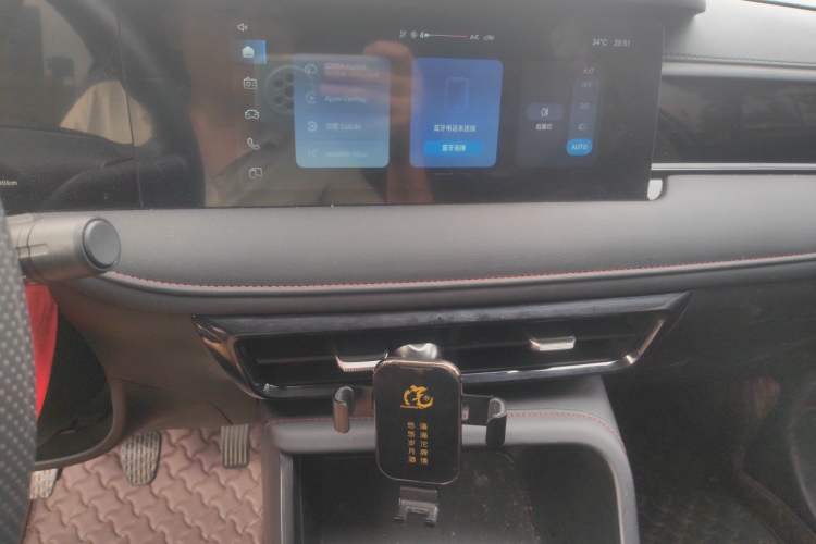 Used Roewe i5 2023 1.5L Manual Comfort Edition Audio And AC Panel
