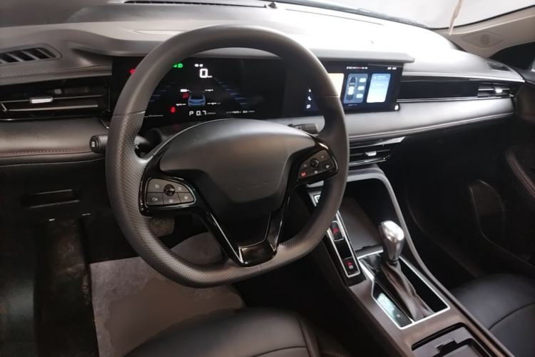 Used Roewe i5 2023 1.5L CVT Luxury Edition Center Console