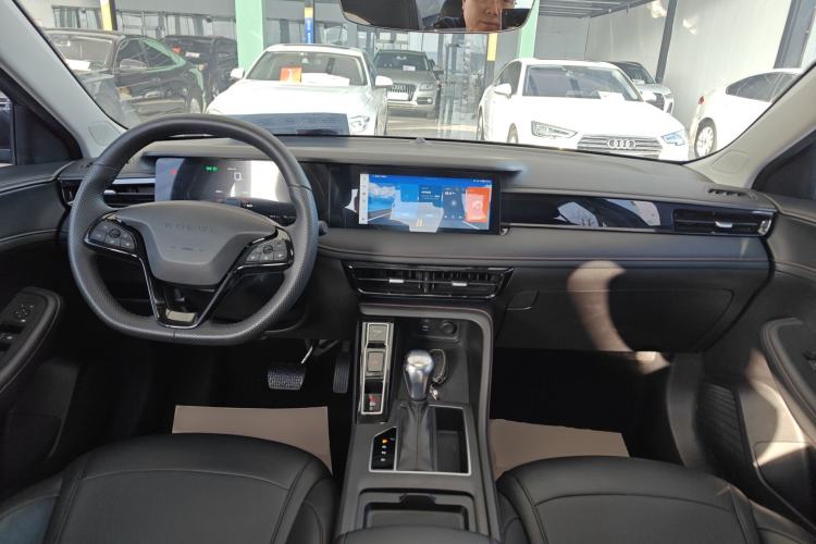 Used Roewe i5 2023 1.5L CVT Luxury Edition Center Console