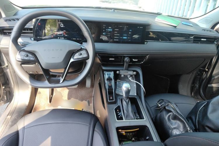 Used Roewe i5 2023 1.5L CVT Luxury Edition Center Console