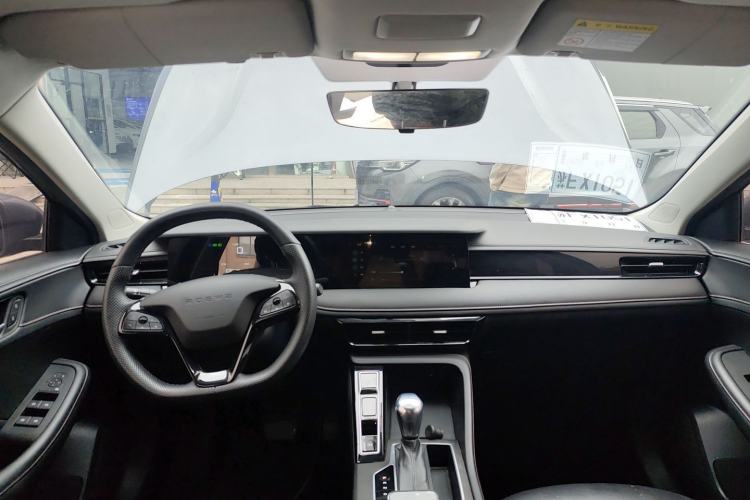Used Roewe i5 2023 1.5L CVT Luxury Edition Center Console