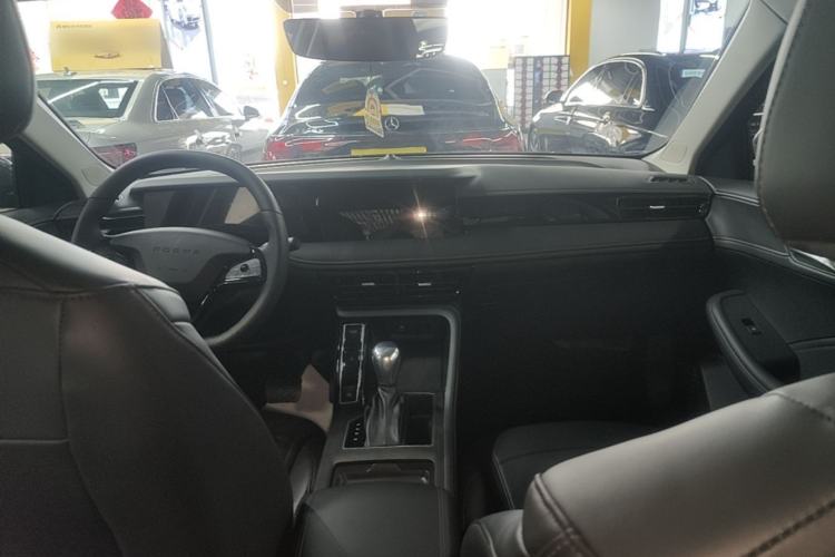Used Roewe i5 2023 1.5L CVT Luxury Edition Center Console