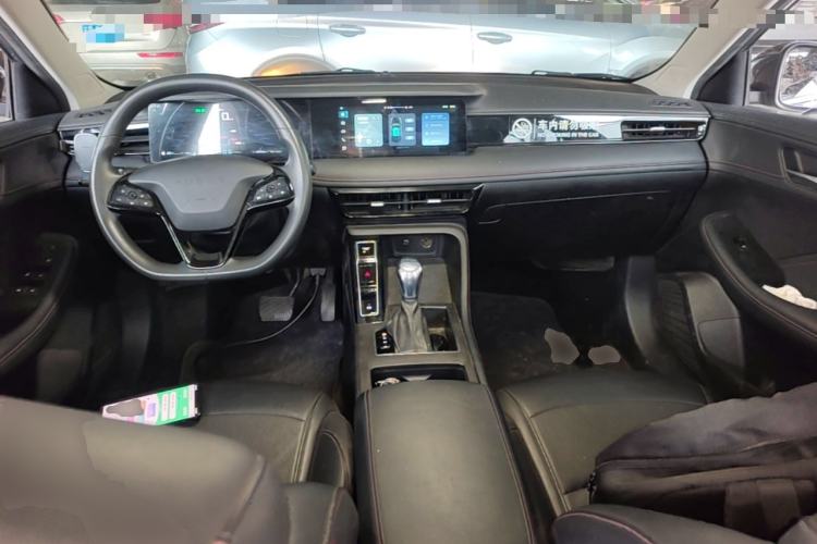 Used Roewe i5 2023 1.5L CVT Luxury Edition Center Console