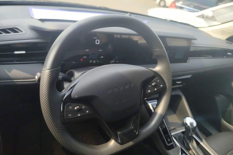 Used Roewe i5 2023 1.5L CVT Luxury Edition Center Console