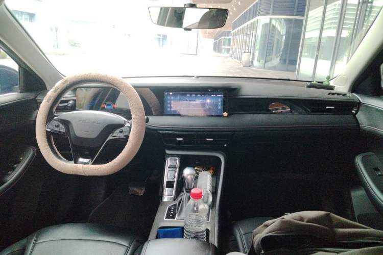 Used Roewe i5 2023 1.5L CVT Luxury Edition Center Console