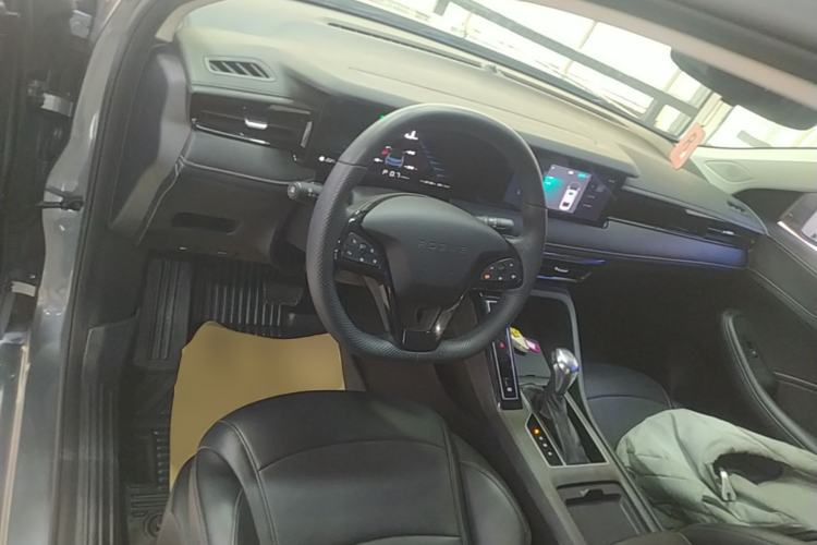 Used Roewe i5 2023 1.5L CVT Luxury Edition Center Console