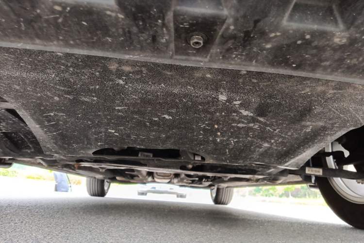 Used Roewe i5 2023 1.5L CVT Luxury Edition Chassis Front