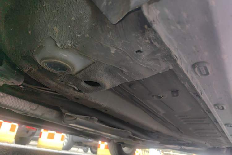 Used Roewe i5 2023 1.5L Manual Comfort Edition Chassis Front Left