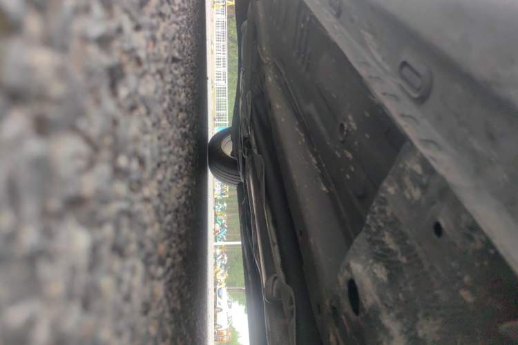Used Roewe i5 2023 1.5L Manual Comfort Edition Chassis Front Right